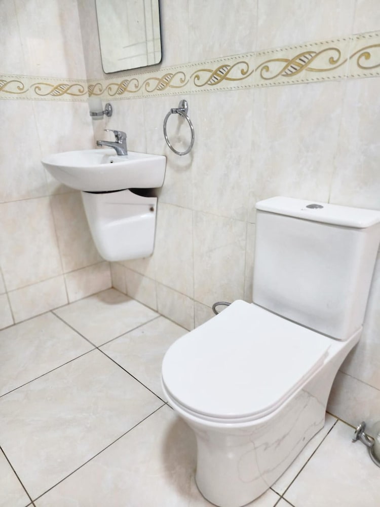 inviting 3 bed house in accra