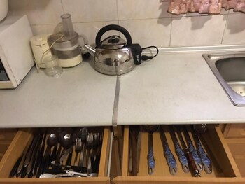 inviting 3 bed house in accra