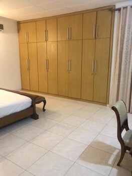 inviting 3 bed house in accra