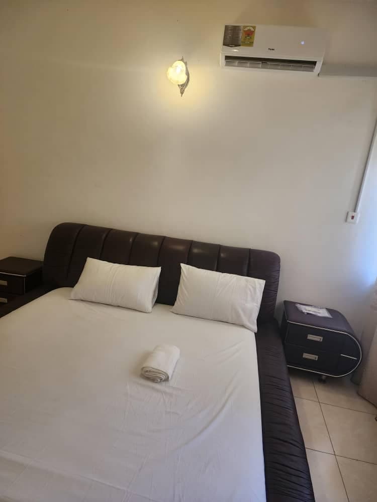 inviting 3 bed house in accra