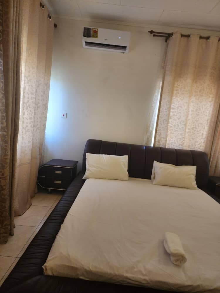 inviting 3 bed house in accra