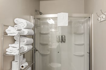 the yellowstone hideaway unit a