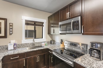 the yellowstone hideaway unit a