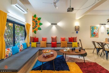 zostel pune
