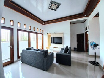 homestay jogja prambanan by simply homy