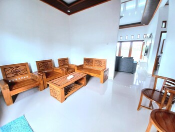 homestay jogja prambanan by simply homy