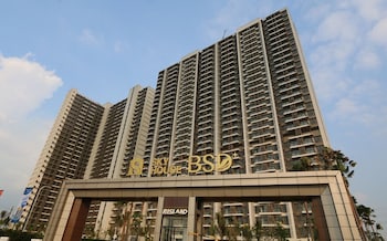 sky house bsd by kakarama room