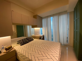 sky house bsd by kakarama room