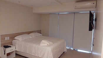 saint paul plaza flat particular