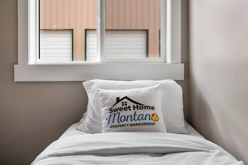 the yellowstone hideaway unit c