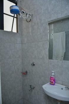 lux suites tsavo studios embakasi