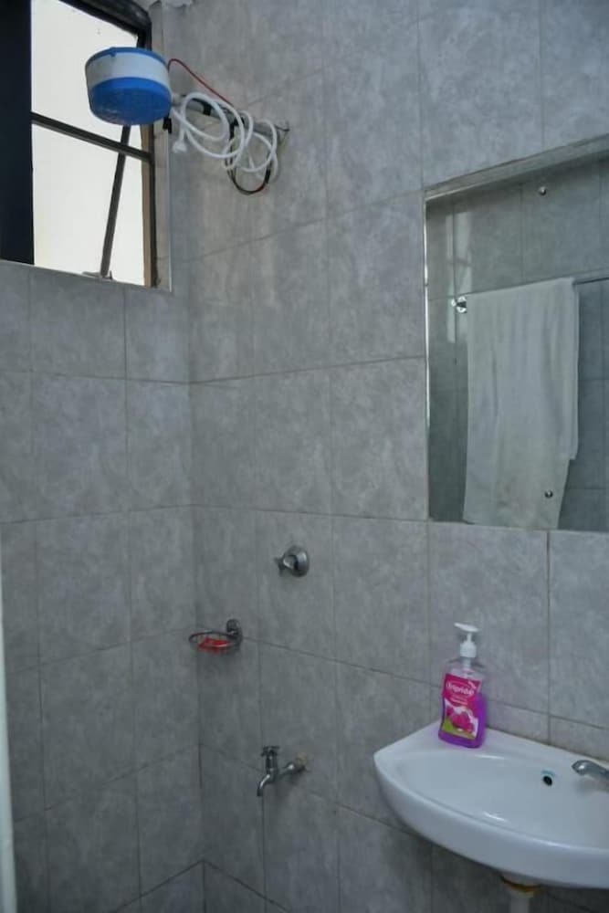 lux suites tsavo studios embakasi