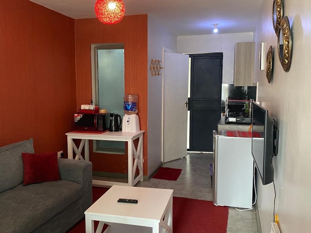 lux suites tsavo studios embakasi