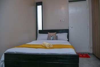 lux suites tsavo studios embakasi