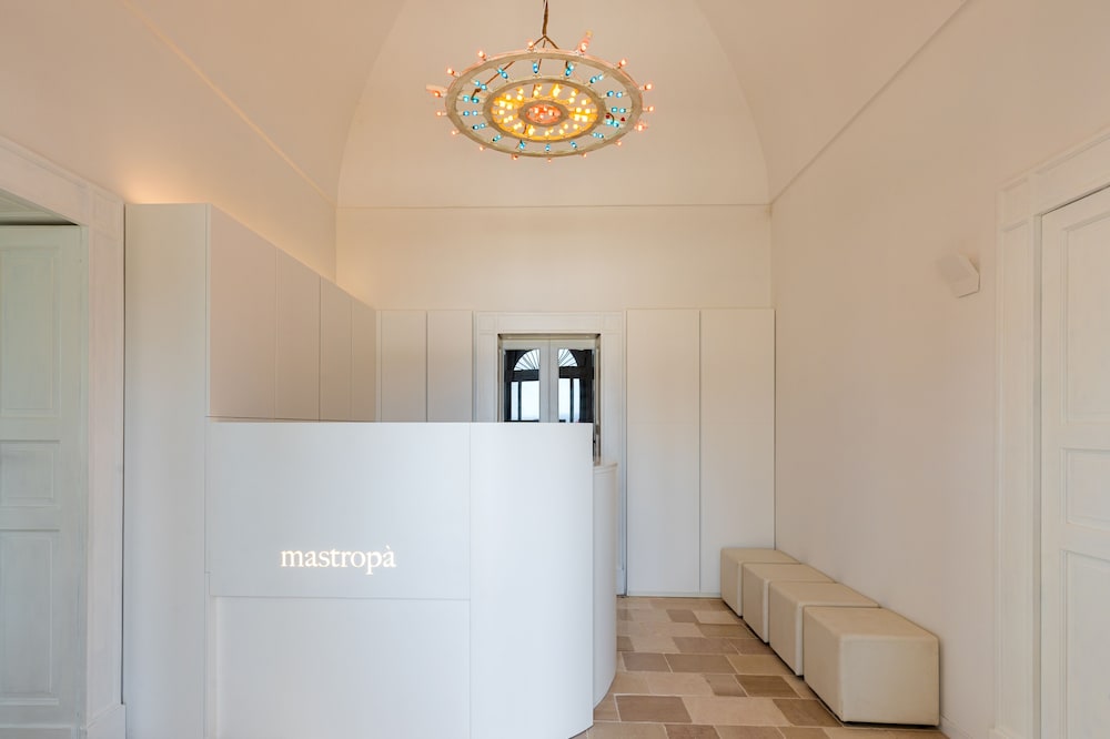 mastropa exclusive resort