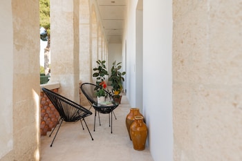 mastropa exclusive resort