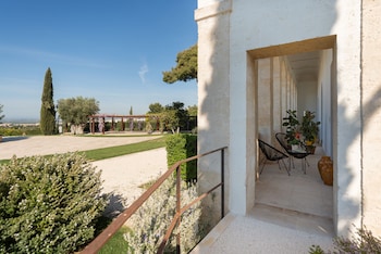 mastropa exclusive resort