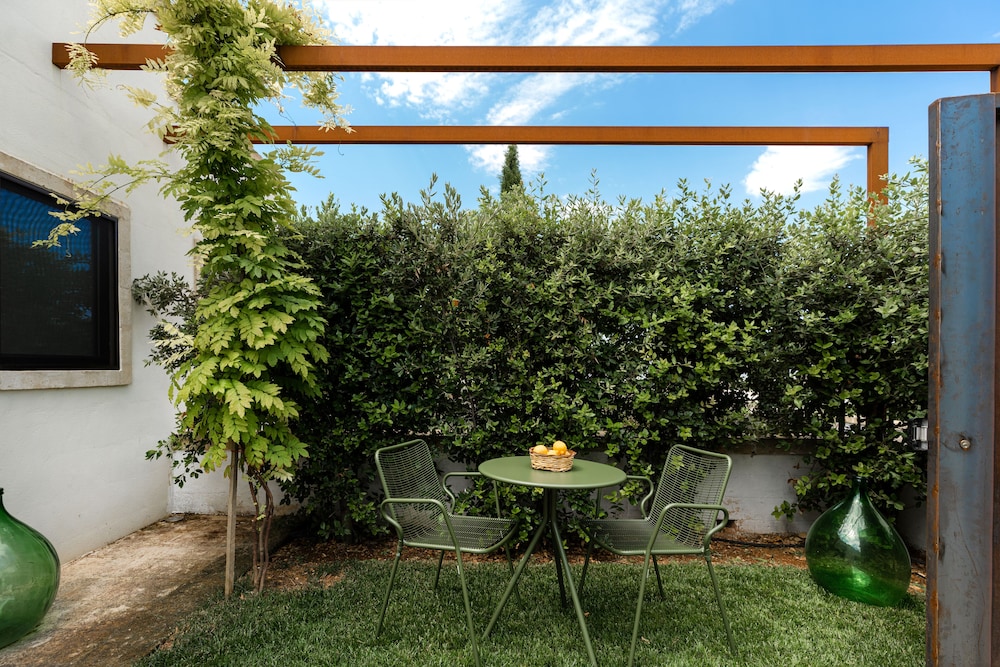 mastropa exclusive resort