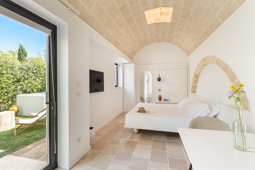 mastropa exclusive resort