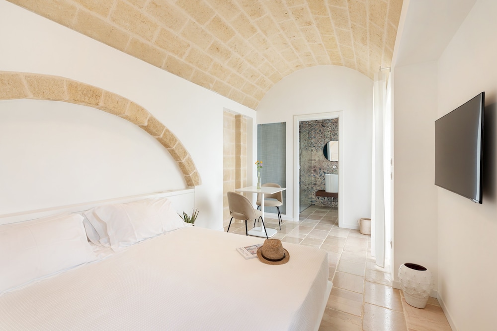 mastropa exclusive resort