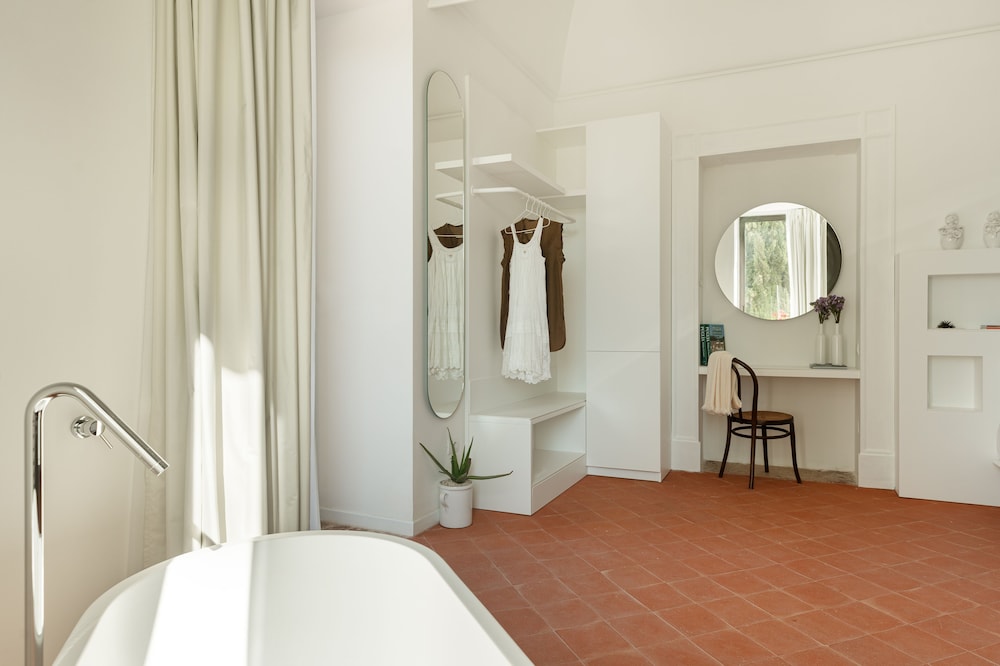 mastropa exclusive resort