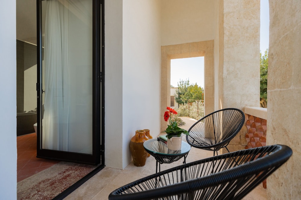 mastropa exclusive resort