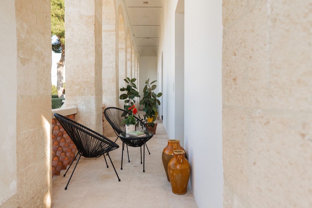 mastropa exclusive resort