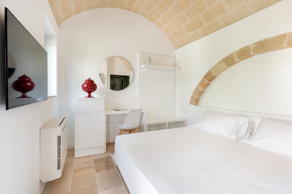 mastropa exclusive resort