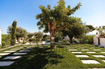 mastropa exclusive resort