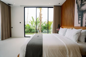 garden villa pererenan by breig