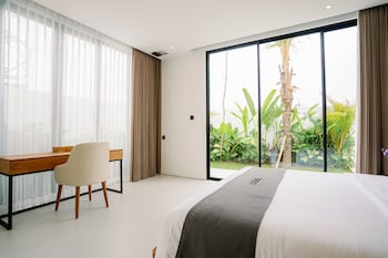 garden villa pererenan by breig