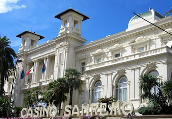 hotel paradiso