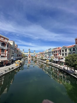 homestay the sun grand world