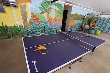 waikiki beachside hostel