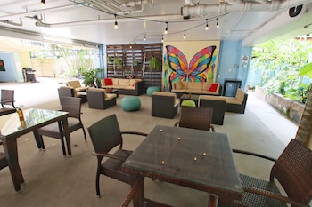 waikiki beachside hostel