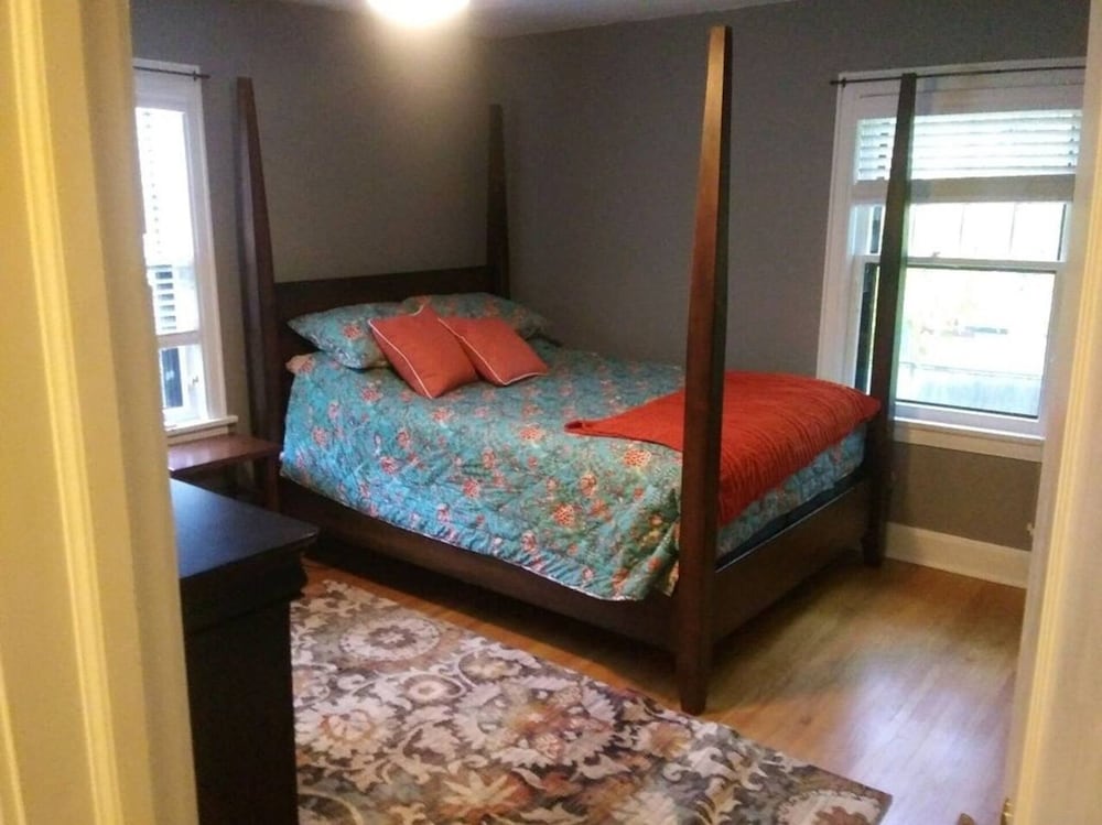 historic twin tudors inn