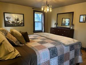 Historic Twin Tudors Inn,United States Of America>>Sioux Falls,3 star