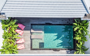 villa lys by alfred in bali