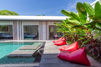 villa lys by alfred in bali