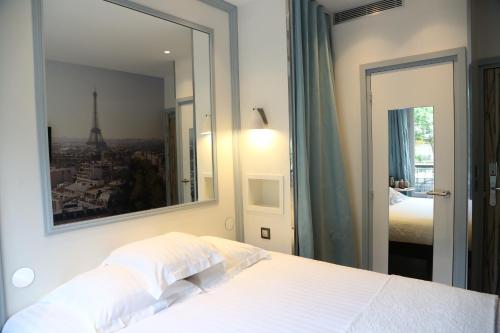 Stella,Batignolles>>Arc De Triomphe,3 star