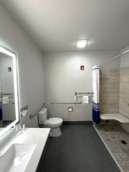 baymont by wyndham paw paw