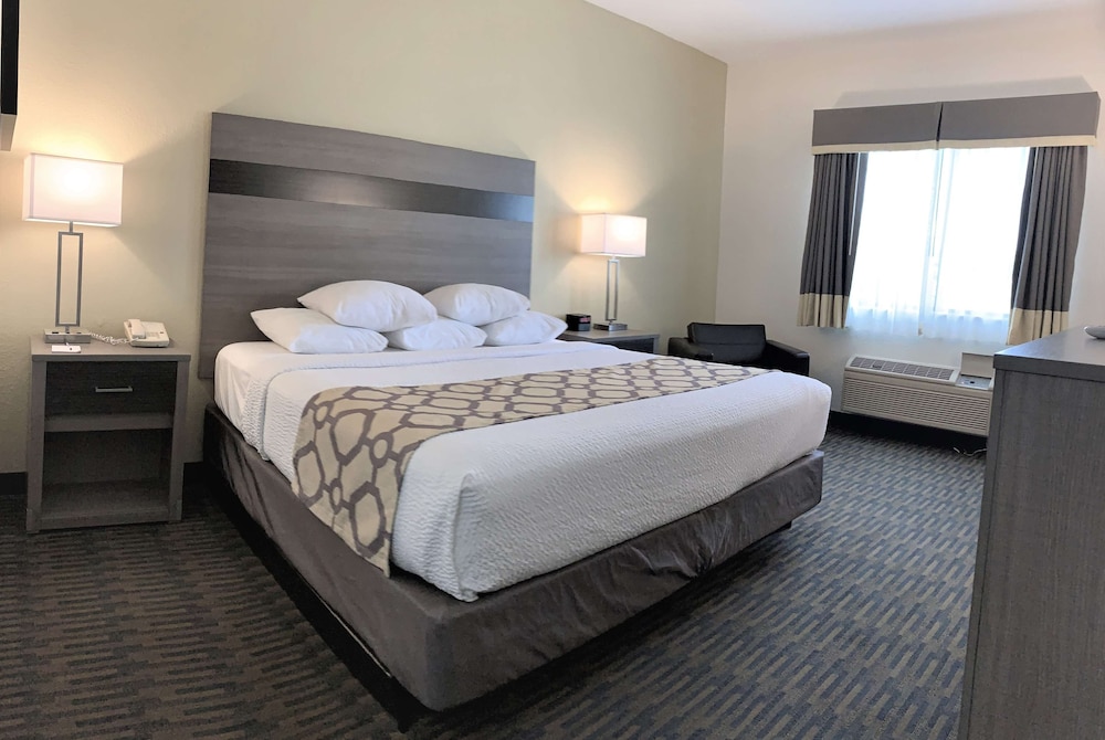 baymont by wyndham paw paw