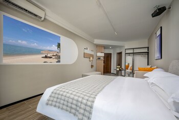 poltton international hotel