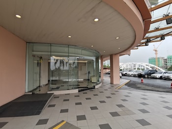 ming greenage suite kota kinabalu