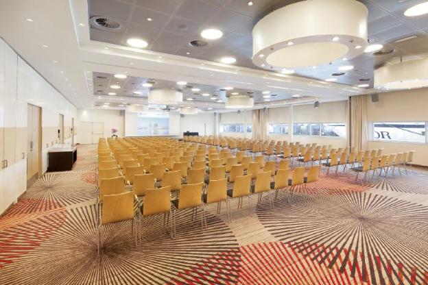 movenpick hotel amsterdam city centre