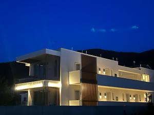 balance accommodation
