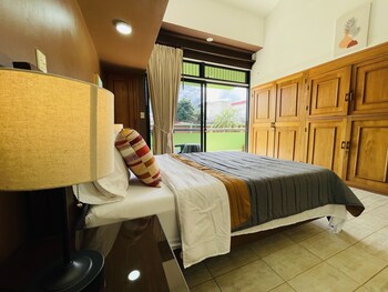the rainier bed and breakfast
