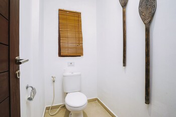 frangipani villa jingga at berawa