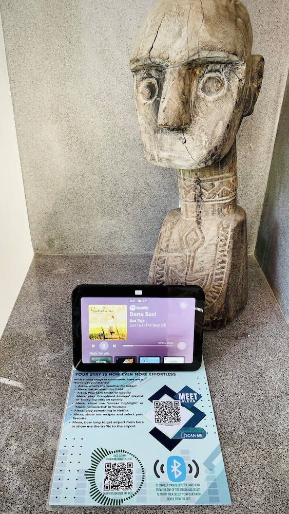 frangipani villa jingga at berawa