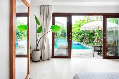 frangipani villa jingga at berawa